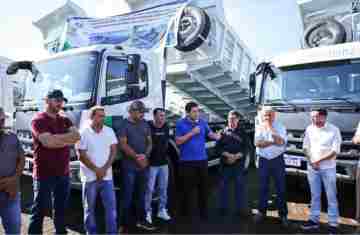 Três Barras - Gugu Bueno destaca maior entrega de maquinários